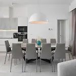 New Seaview Alba Seget, 5 En-suite Bedrooms